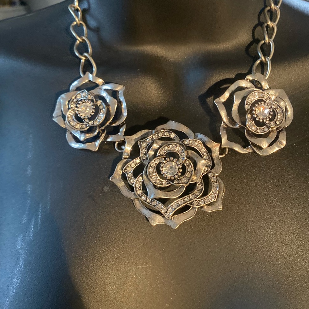 Chunky Silver Rhinestone Flower Statement Necklace - image 1